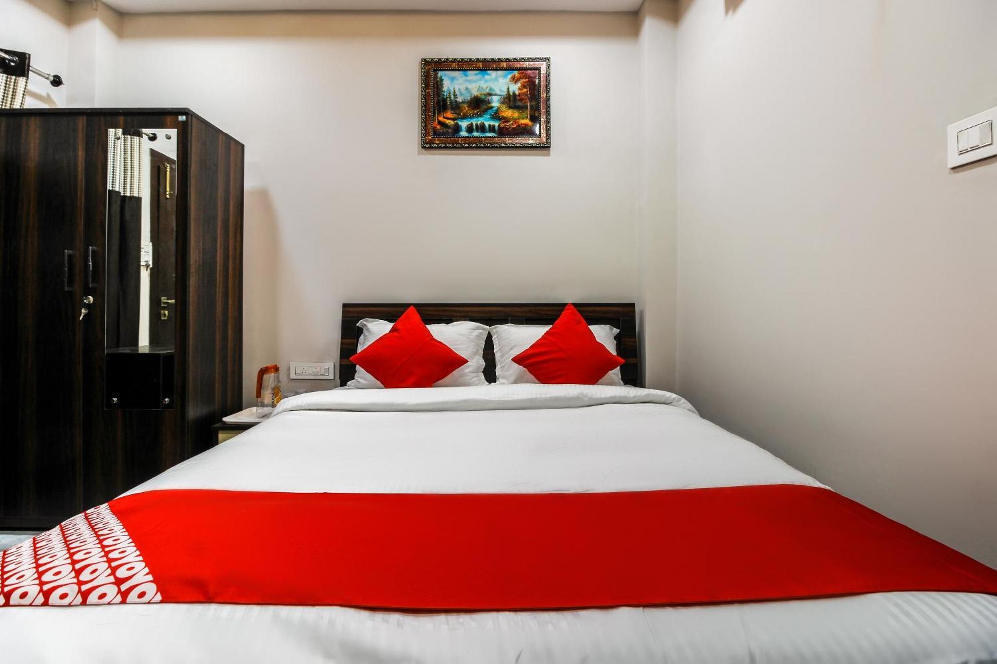 Hotel O Shiva Guest House Гувахати Екстериор снимка